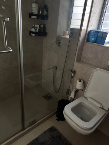 Master Bedroom in 3 BHK Apartment at Lokhandwala Green Acres, Andheri West – for Rent