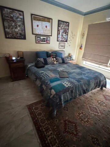 Parking in 3 BHK Apartment at Lokhandwala Green Acres, Andheri West – for Rent