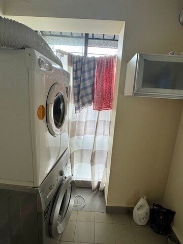 Bathroom in 3 BHK Apartment at Lokhandwala Green Acres, Andheri West – for Rent