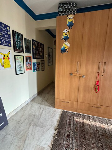 Furnished Amenities in 3 BHK Apartment at Lokhandwala Green Acres, Andheri West – for Rent