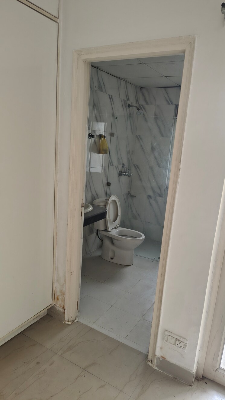  Parking, nimbus-the-golden-palm 3 Bedroom 1554 Sq.Ft. Apartment In Sector 168 Noida 9022654