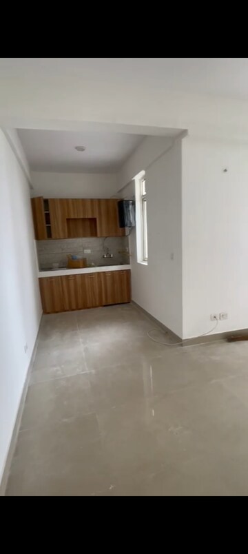 Room in 2 BHK Apartment at Pyramid Fusion Homes, Sector 70a – for Rent