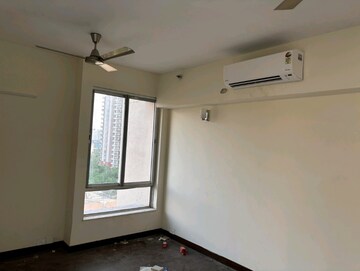 Room in 3 BHK Apartment at Unitech Harmony, Sector 50 – for Rent