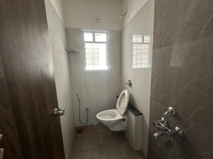 Bathroom, shree-ram-empire 2 Bedroom 960 Sq.Ft. Apartment In Dhanori Pune 9022725