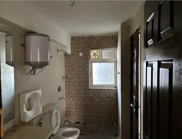 Bathroom in 3 BHK Apartment at Unitech Harmony, Sector 50 – for Rent