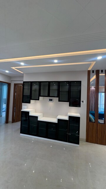 Living Room in 4 BHK Apartment at Shalimar Belvedere Court, Malesemau – for Rent