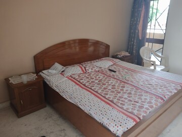 Bedroom in 3 BHK Apartment at Sector 21c – for Rent