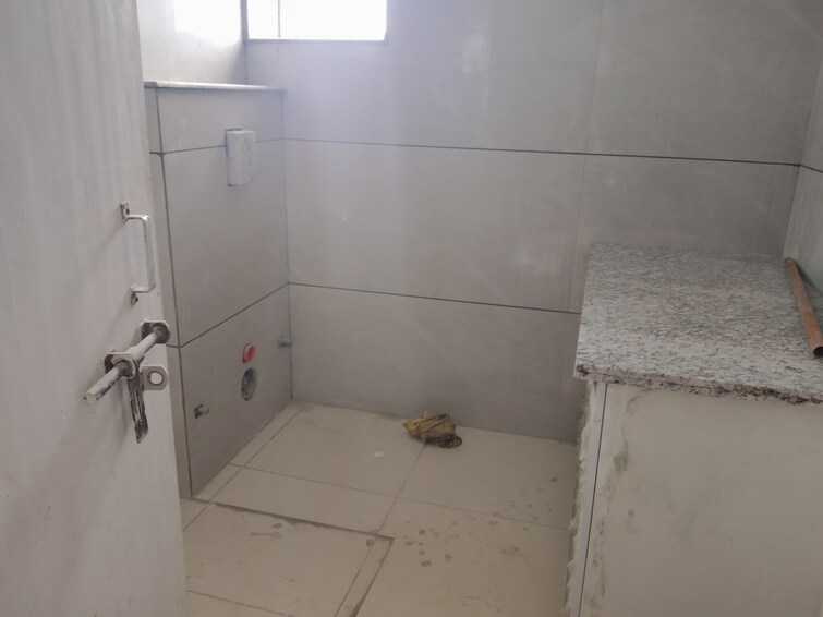 Bathroom, sector 21c 2 Bedroom 1250 Sq.Ft. Apartment In Sector 21c Faridabad 9022830