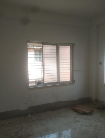 Room in 3 BHK Builder Floor at Rash Behari Avenue – for Sale