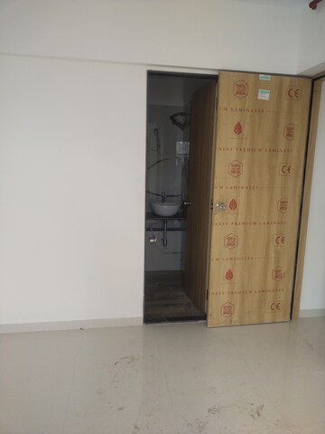 Room in 2 BHK Apartment at Sayba Elegant, Kurla East – for Rent