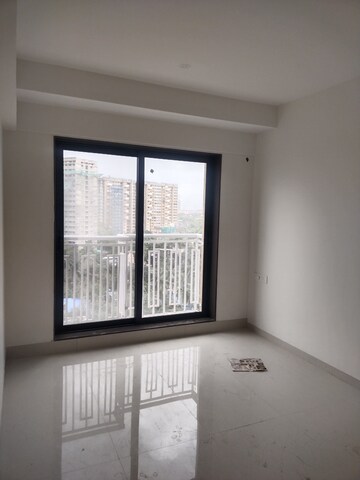 Room in 2 BHK Apartment at Sayba Elegant, Kurla East – for Rent