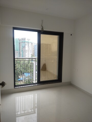 Room in 2 BHK Apartment at Sayba Elegant, Kurla East – for Rent