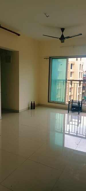 Room in 1 BHK Apartment at Vihang Valley Phase 3, Kasarvadavali – for Sale