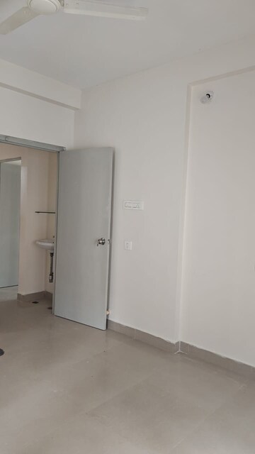 Room in 2 BHK Apartment at Mihan – for Rent