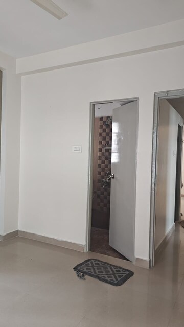 Room in 2 BHK Apartment at Mihan – for Rent