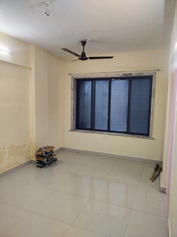 Room in 1 BHK Apartment at Kurla East – for Rent