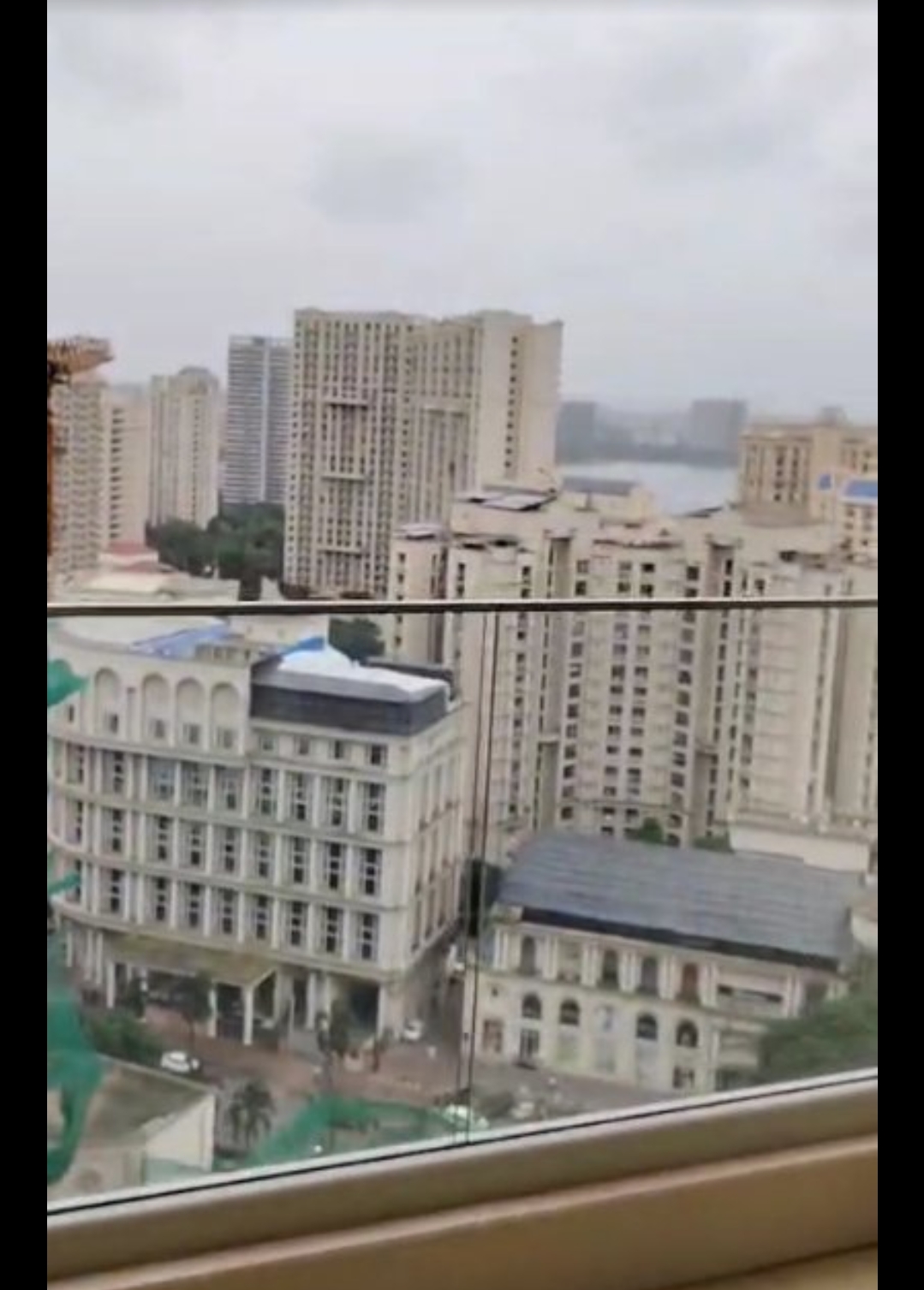 2 BHK Apartment For Rent in Hiranandani Highland