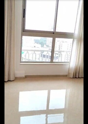 Room in 2 BHK Apartment at Hiranandani Highland, Powai – for Rent