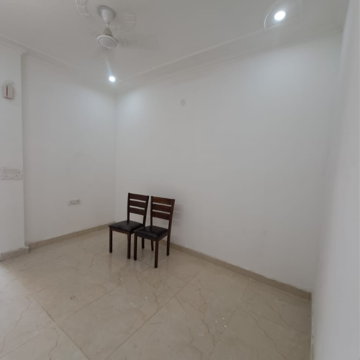 Room in 2 BHK Builder Floor at Malviya Nagar – for Rent