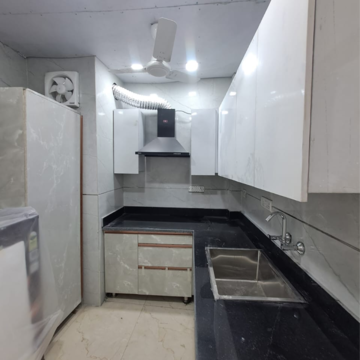 Kitchen in 2 BHK Builder Floor at Malviya Nagar – for Rent