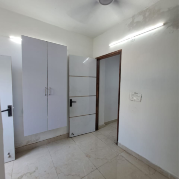 Room in 2 BHK Builder Floor at Malviya Nagar – for Rent