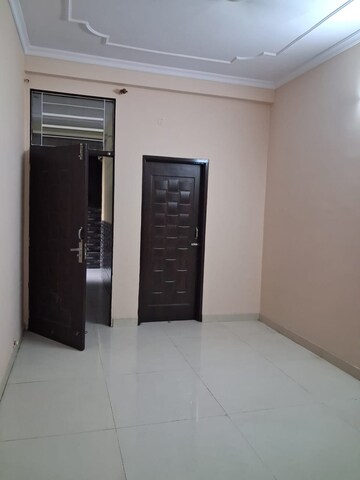 Room in 3 BHK Apartment at Unnati Tower, Vidhyadhar Nagar – for Rent