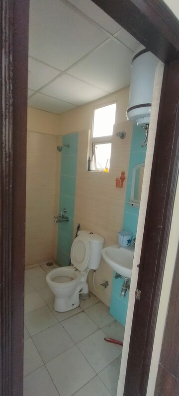 Bathroom in 2.5 BHK Apartment at Gomti Nagar – for Rent