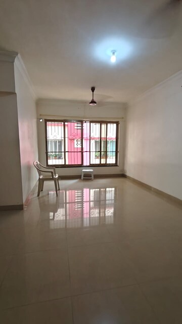 Room in 1 BHK Apartment at Sima Building, Chembur – for Rent