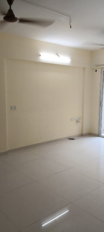 Room in 2 BHK Apartment at Tridhaatu Aum, Chembur – for Rent