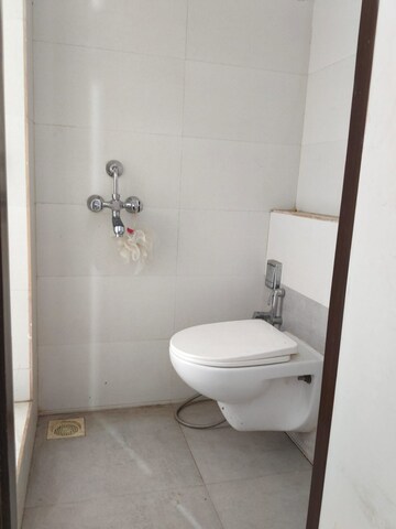 Attached Bathroom in 3.5 BHK Apartment at Rajesh White City, Kandivali East – for Rent