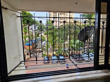 1 BHK Apartment – Entrance View at Andheri West - for Rent