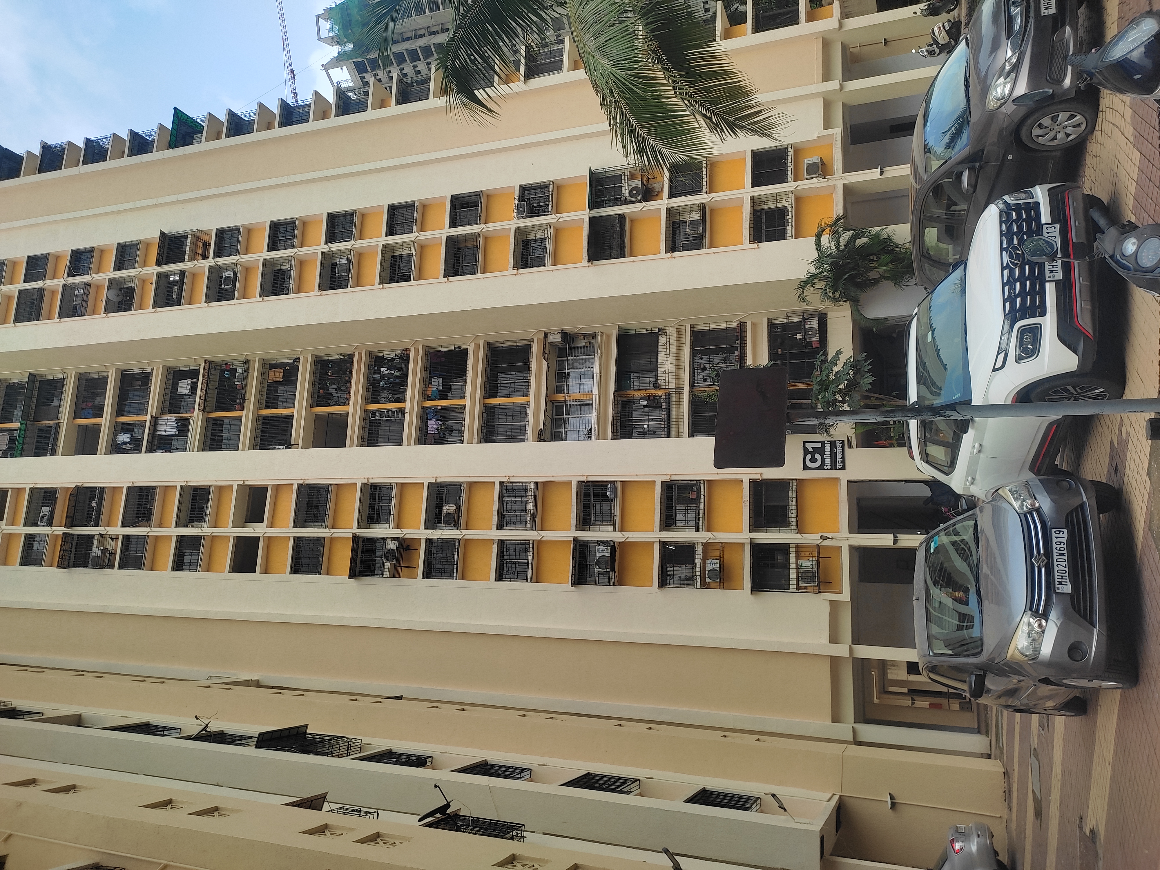 2.5 BHK + Extra Room Apartment For Rent in Runwal Garden City