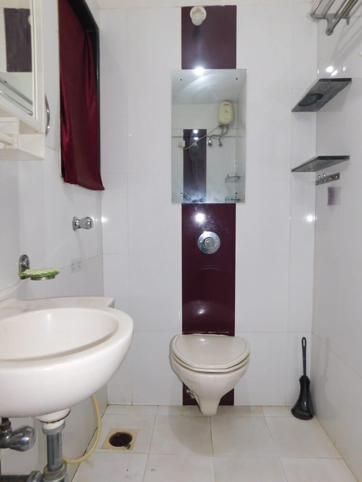 Bathroom, andheri west 3 Bedroom 1300 Sq.Ft. Apartment In Andheri West Mumbai 9023022