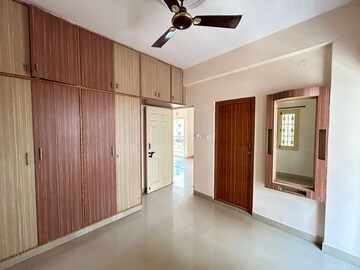 Room in 2 BHK Builder Floor at Kodihalli – for Rent