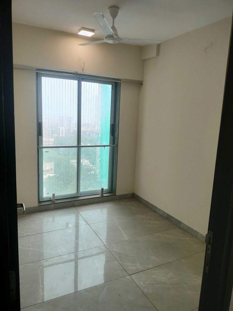 Room, versova-view 3 Bedroom 1111 Sq.Ft. Apartment In Andheri West Mumbai 9023032