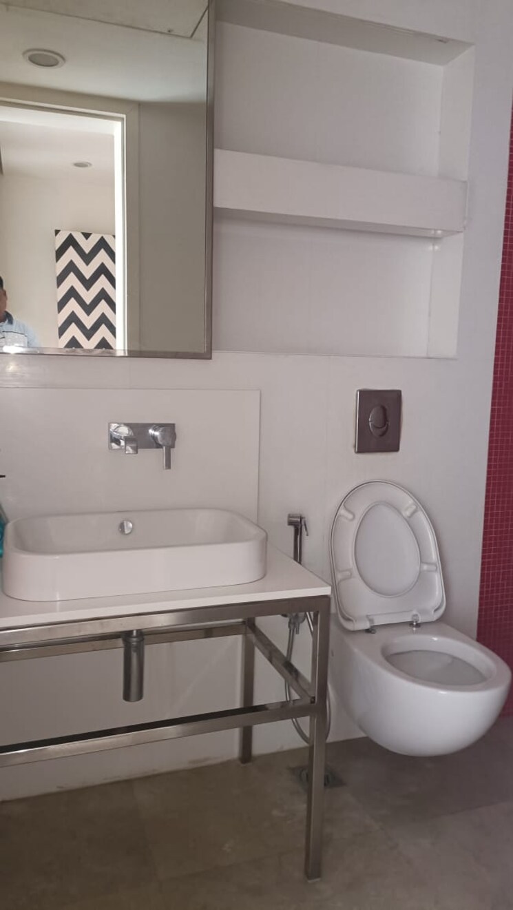 Bathroom, sunteck-city-avenue-4 3 Bedroom 1036 Sq.Ft. Apartment In Goregaon West Mumbai 9023039