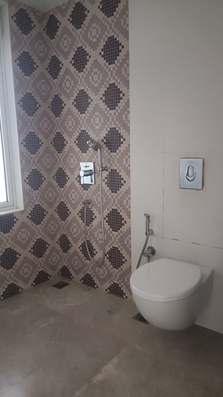 Bathroom, sunteck-city-avenue-4 3 Bedroom 1036 Sq.Ft. Apartment In Goregaon West Mumbai 9023039