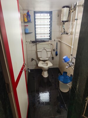 Bathroom in 2 BHK Apartment at Starwing Kaatyayni Enclave, Santacruz East – for Sale