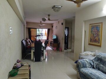 Living Room in 3 BHK Apartment at Orchid Apartment Santacruz West, Santacruz West – for Rent