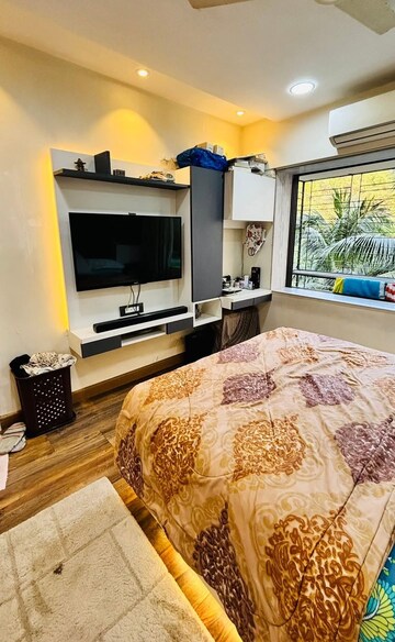 Bedroom in 2 BHK Apartment at K Raheja Vihar, Powai – for Rent