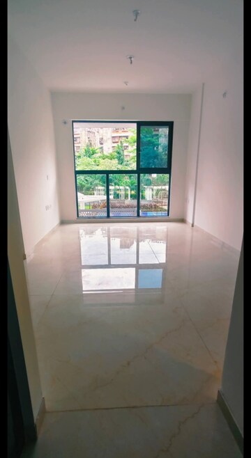 Room in 2 BHK Apartment at Godrej Urban Park, Chandivali – for Rent