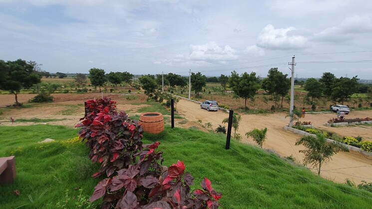 Garden, ramoji film city  183 Sq.Yd. Plot In Ramoji Film City Hyderabad 9023088