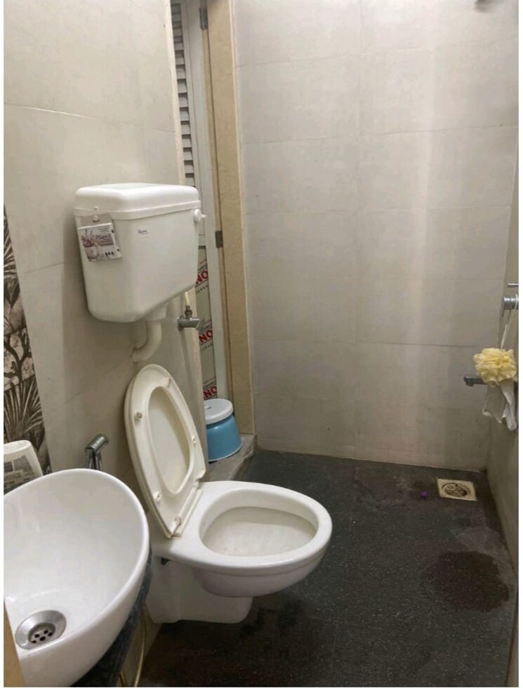 Bathroom, unique-greens-ghodbunder-road 1 Bedroom 415 Sq.Ft. Apartment In Ghodbunder Road Thane 9023121