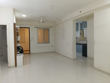 Room in 3 BHK Apartment at Kalpataru Residency, Sanath Nagar – for Rent