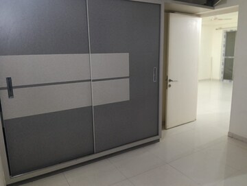 Room in 3 BHK Apartment at Kalpataru Residency, Sanath Nagar – for Rent