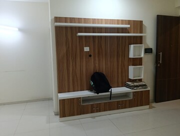 Furnished Amenities in 3 BHK Apartment at Kalpataru Residency, Sanath Nagar – for Rent
