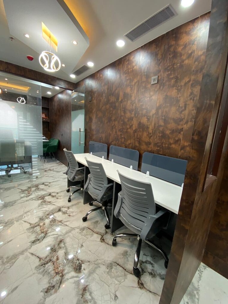 Team Area, urbtech-trade-centre Commercial Office Space 350 Sq.Ft. In Sector 132 Noida 9023142