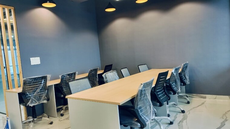 Team Area, urbtech-trade-centre Commercial Office Space 1600 Sq.Ft. In Sector 132 Noida 9023146