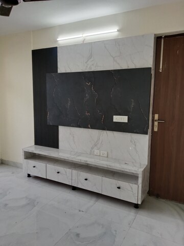 Furnished Amenities in 2 BHK Apartment at Ansals Sushant City – for Rent