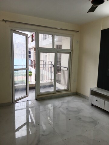 Room in 2 BHK Apartment at Ansals Sushant City – for Rent